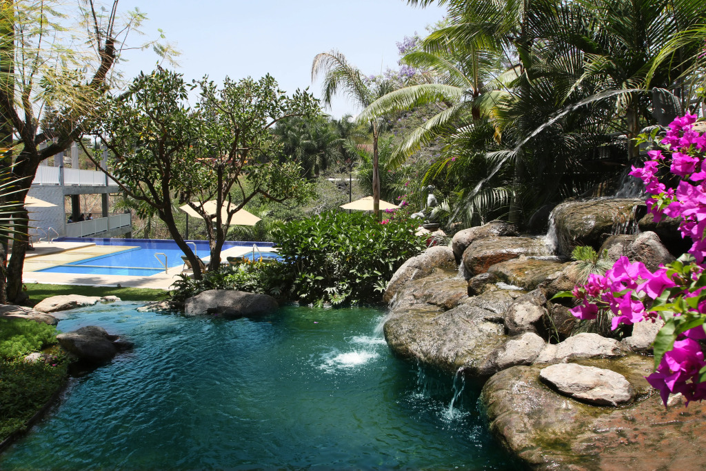 Holiday Inn Express & Suites Cuernavaca by IHG