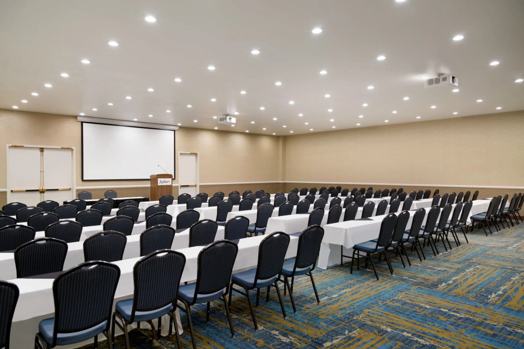 Delta Hotels by Marriott Helena Colonial