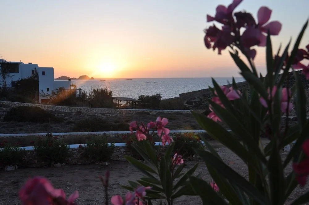 Seaside Villa- Island Living Paros-