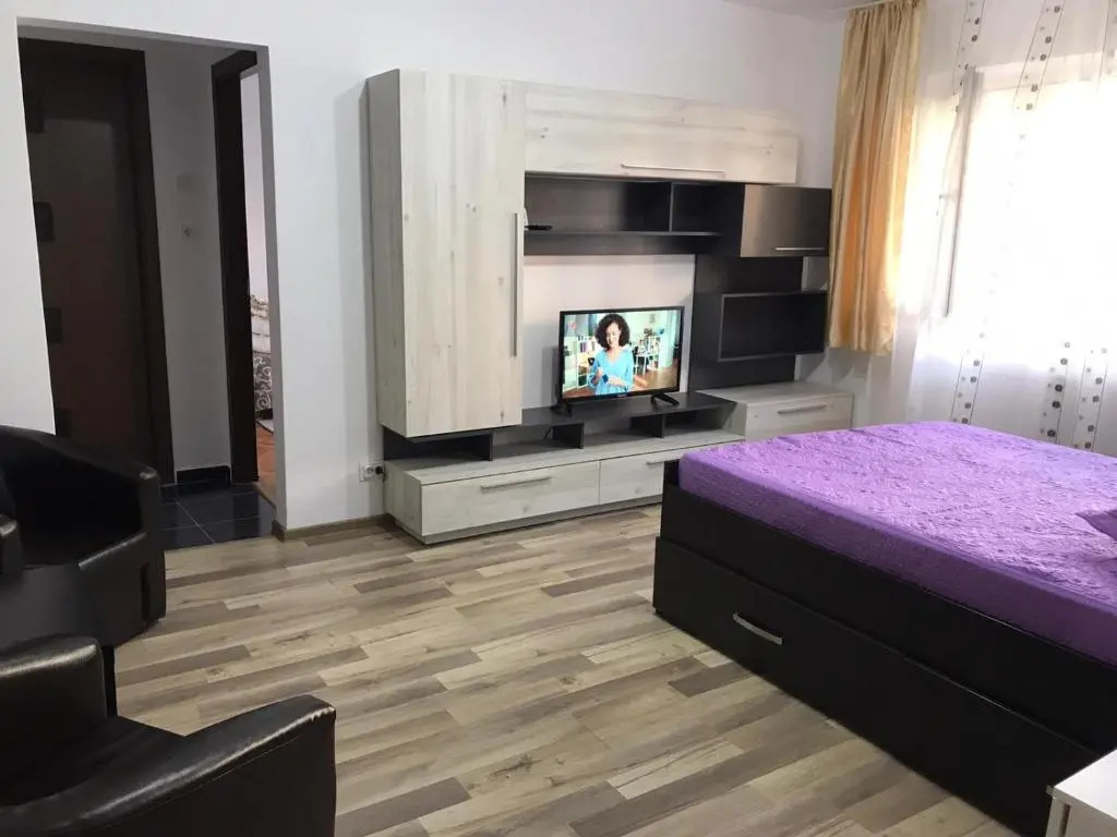 Apartament Untold