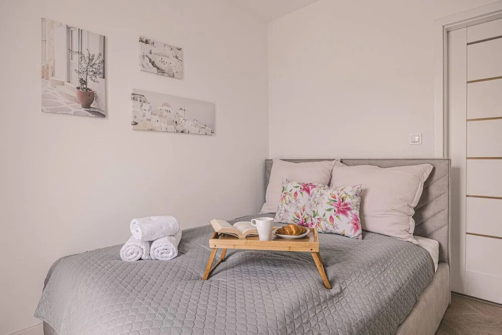 Blanco in Bydgoszcz With 1 Bedrooms and 1 Bathrooms