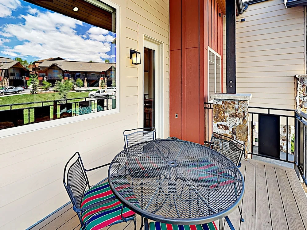 Steamboat Springs Skiers Townhouse by RedAwning