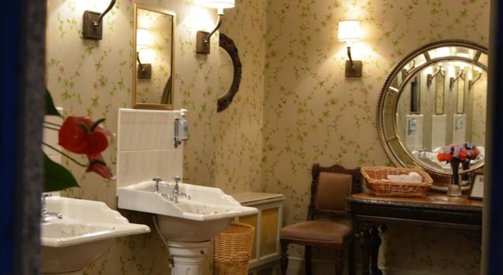 Waterford Castle Hotel & Golf Resort