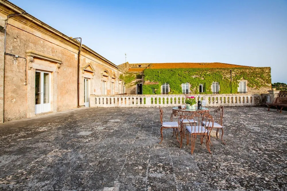 Villa Cutalia