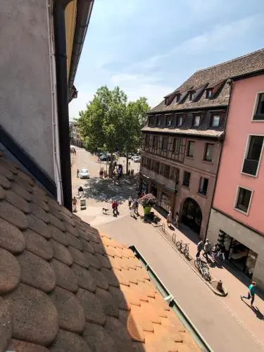 Beauty & The Beast - Old Town Cosy Apartments