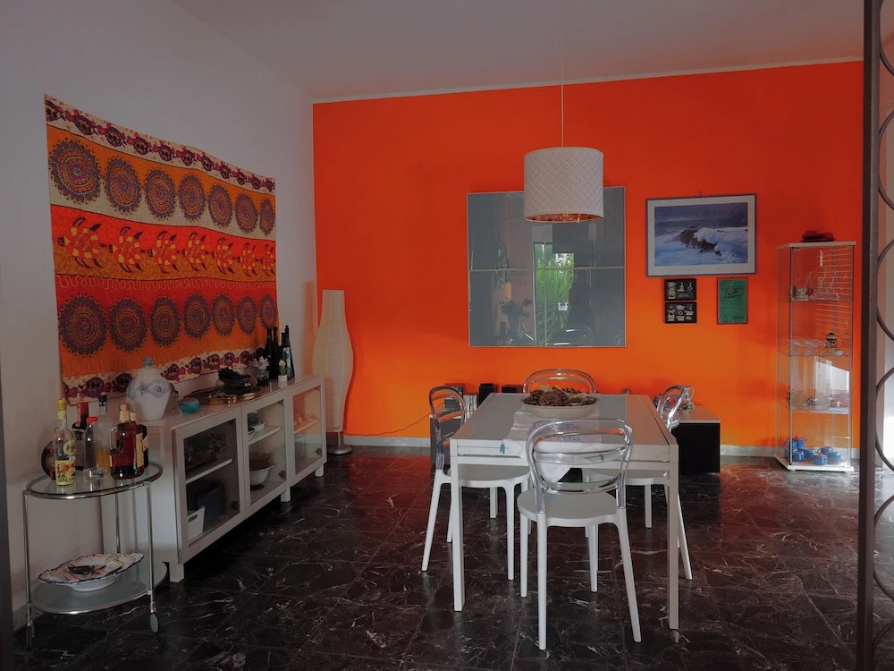 Home Close to the sea With Terrace and Free Parking