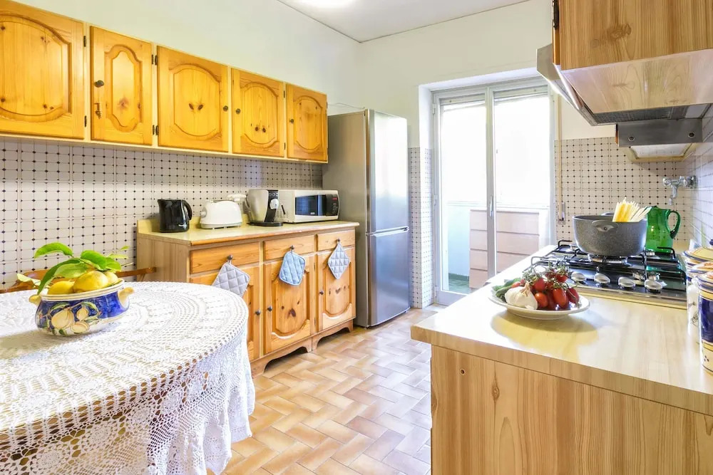 Sorrento 3 bedrooms Sunny Apt with terrace & view