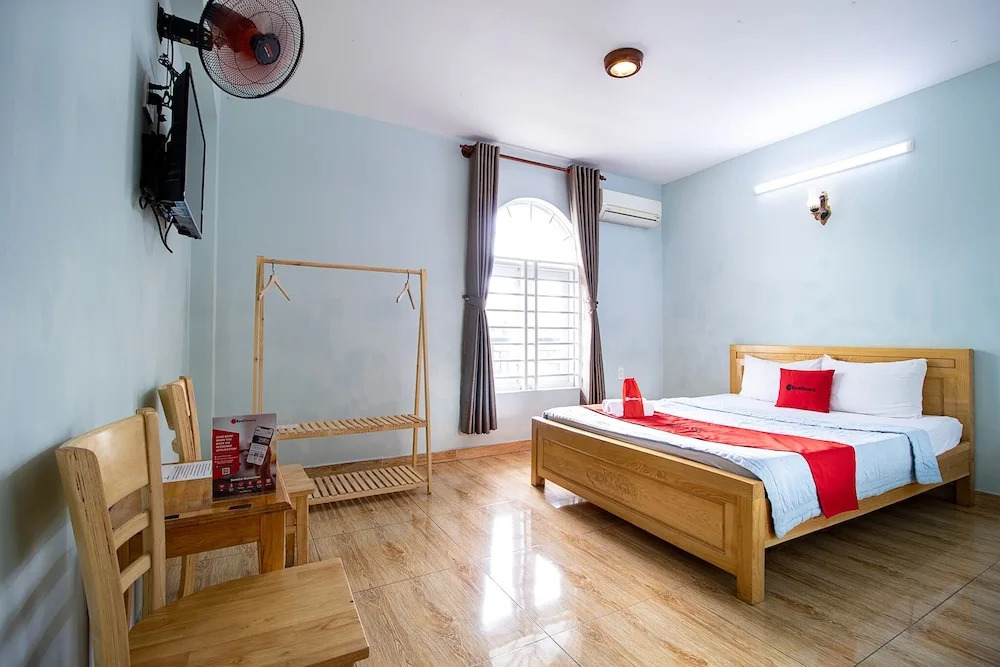 RedDoorz near Saigon Hi-Tech Park