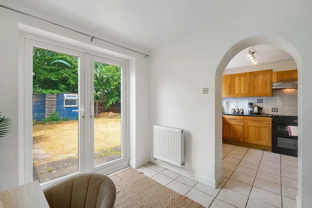 Sharp Close 4 Bedroom 2 Bath - Aylesbury
