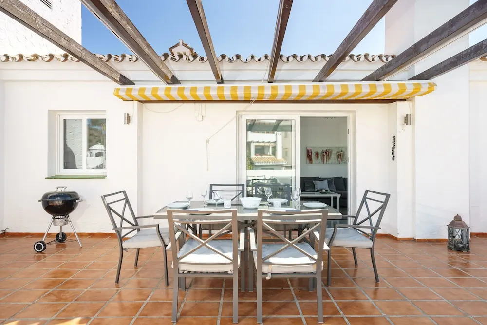 Terrific Bright Apartment with Private Terrace Ref 71