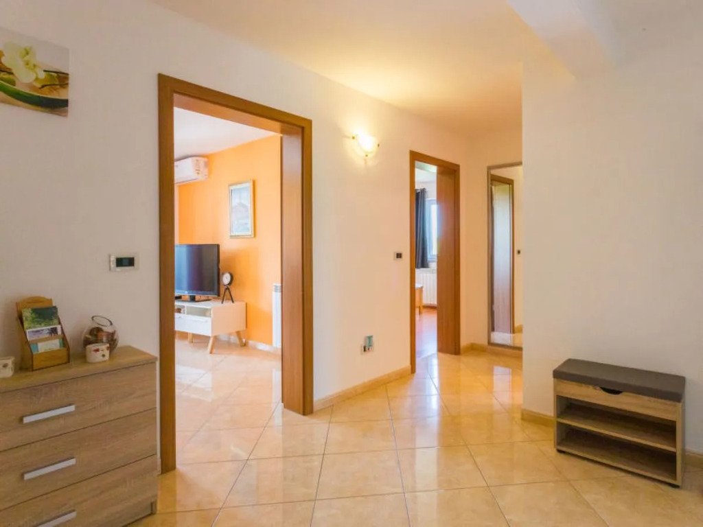 Apartment Cancar Como 41139