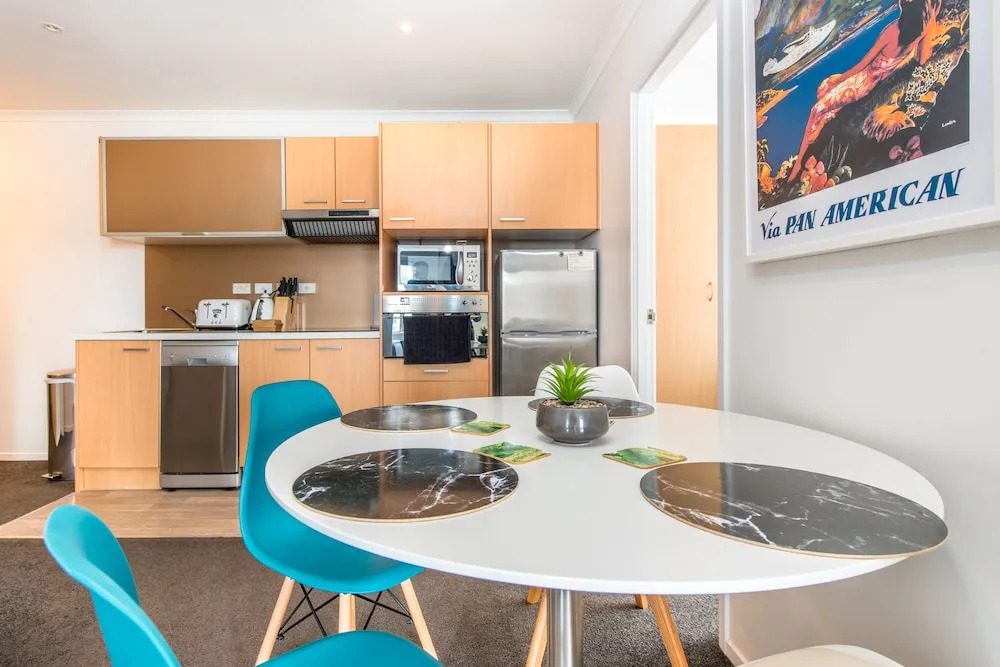 JHT - 3 BRM CBD Queen St Balcony