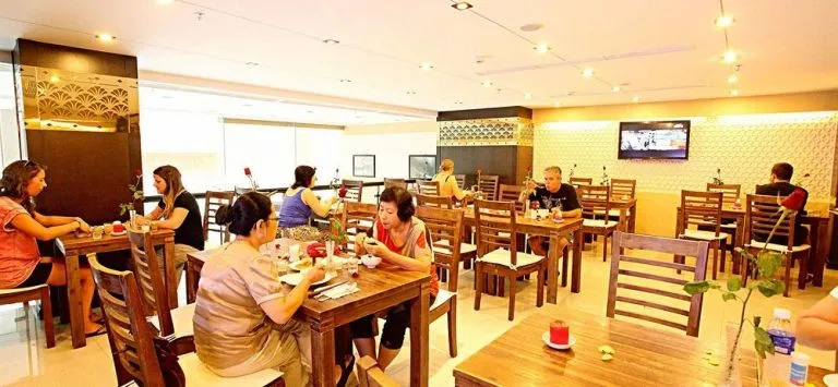 Đông Phương Hotel