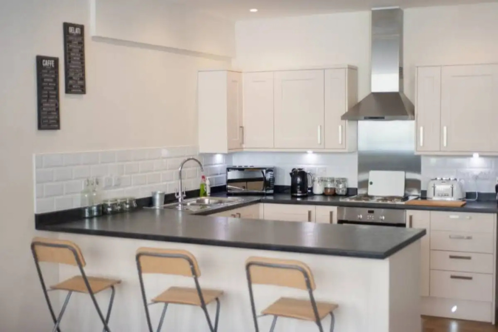 The Broadmead Forest - Spacious City Centre 3BDR Apartment