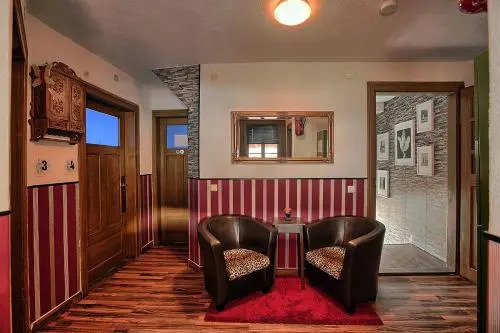 House LA Neuschwanstein Blick - Budget City Hotel