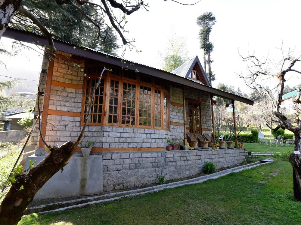 OYO 13352 Home Modern Stay 3BHK Hadimba Temple