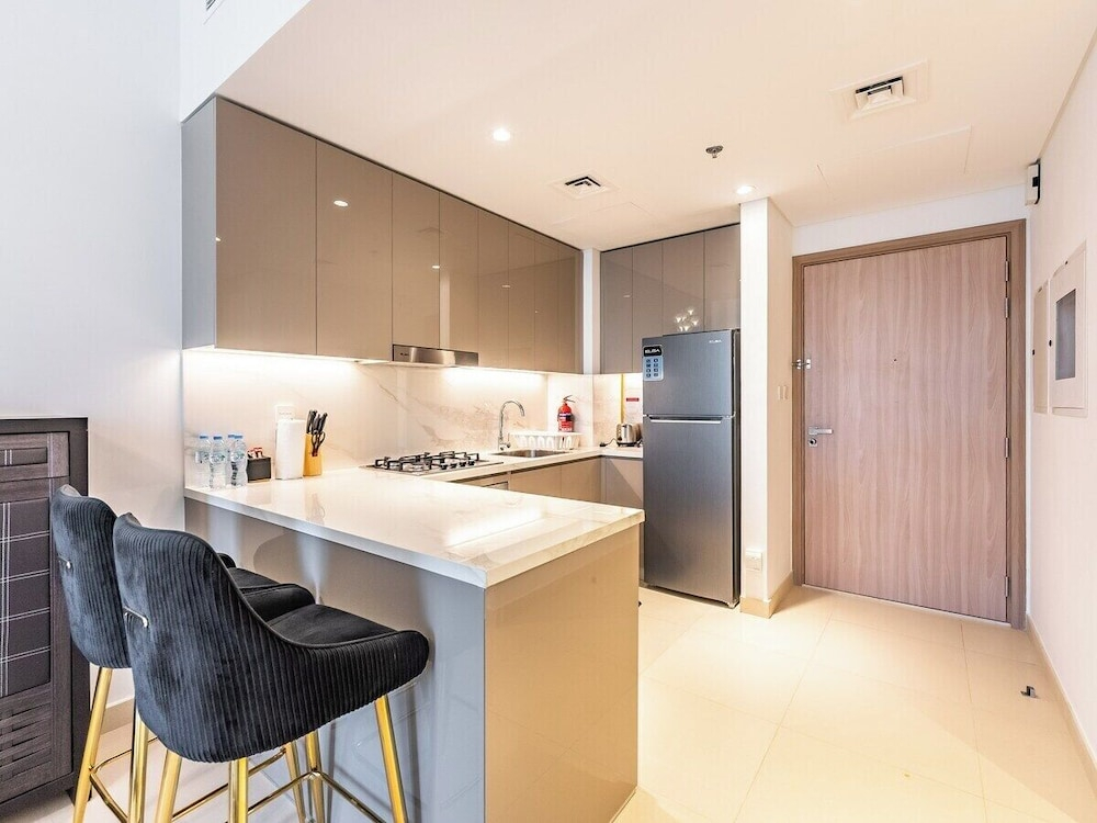Luxury Meydan Escape Condo with City View