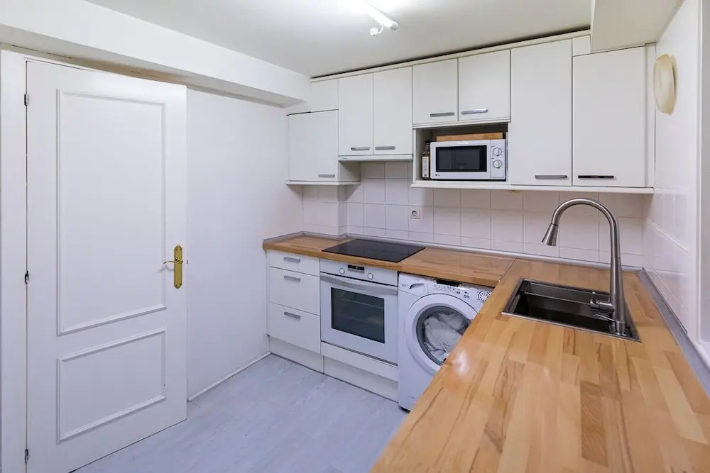 OLD TOWN VIII apartment by Aston Rentals