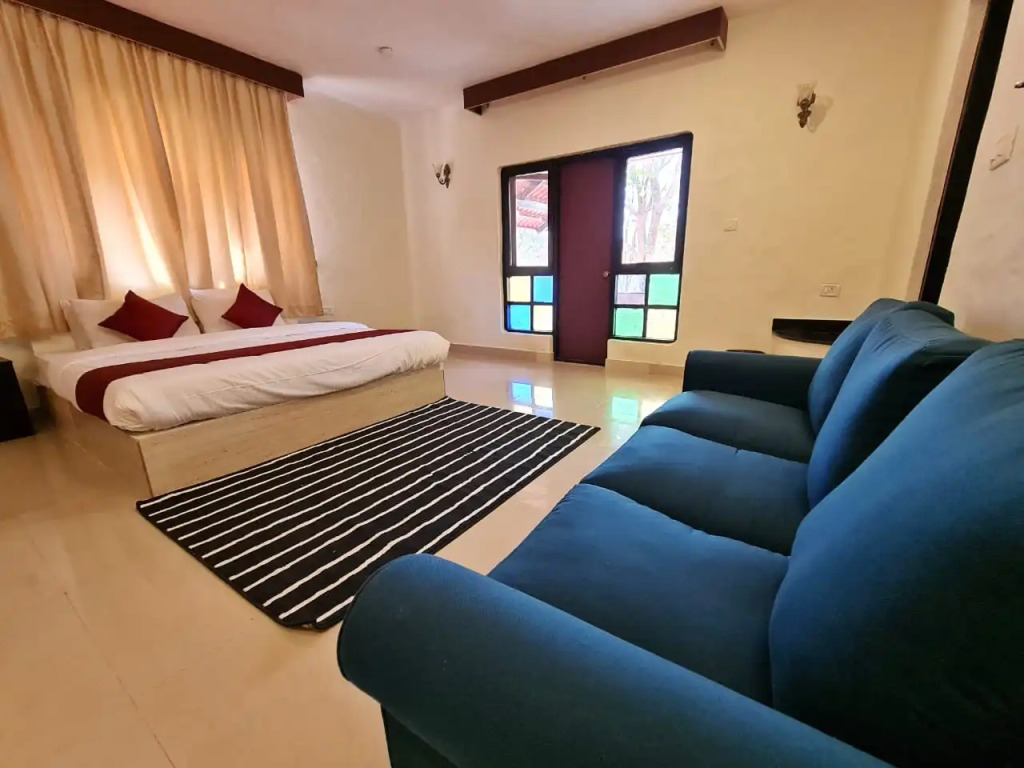 Country Club Wildlife Resort