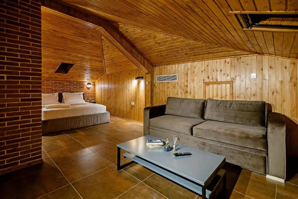 Vecchia Boutique Hotel