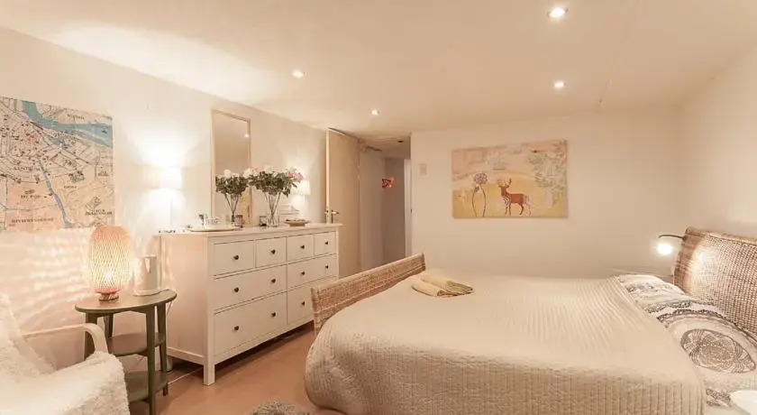 B&B with garden in Amsterdam