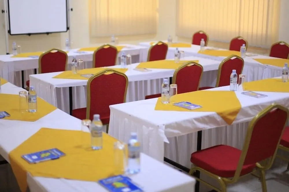 Maries Royale Hotel