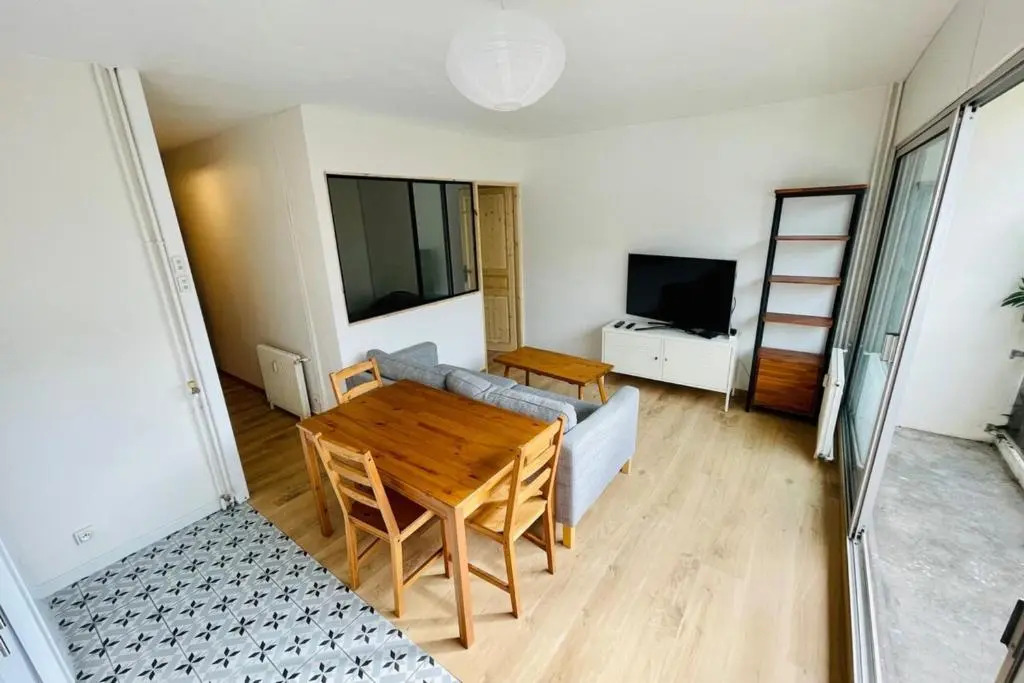 Furnished Apartment With Balcony & Parking in A Secure Residence