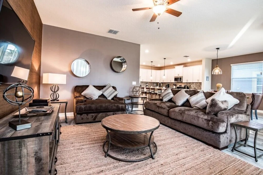 6-Bedroom Villa in Davenport 1626MVD