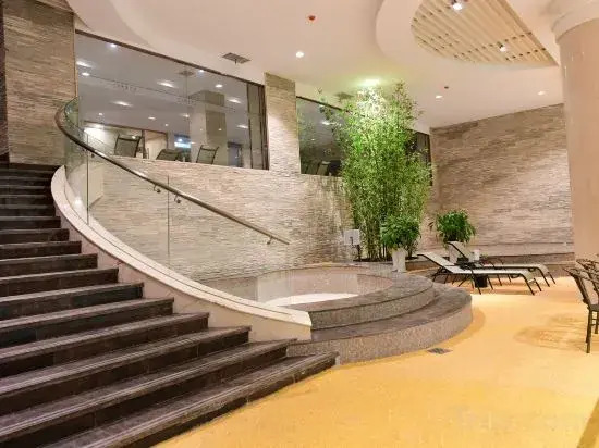 Fanhua Hotel