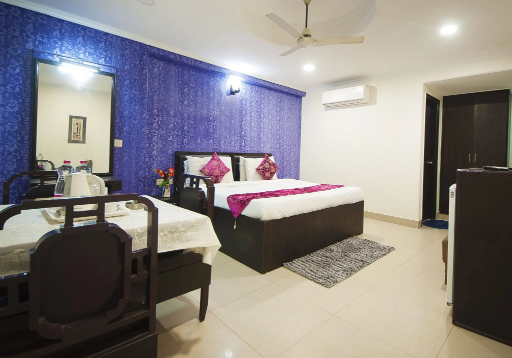 HOTEL DAKHA INTERNATIONAL - Karol Bagh, New Delhi