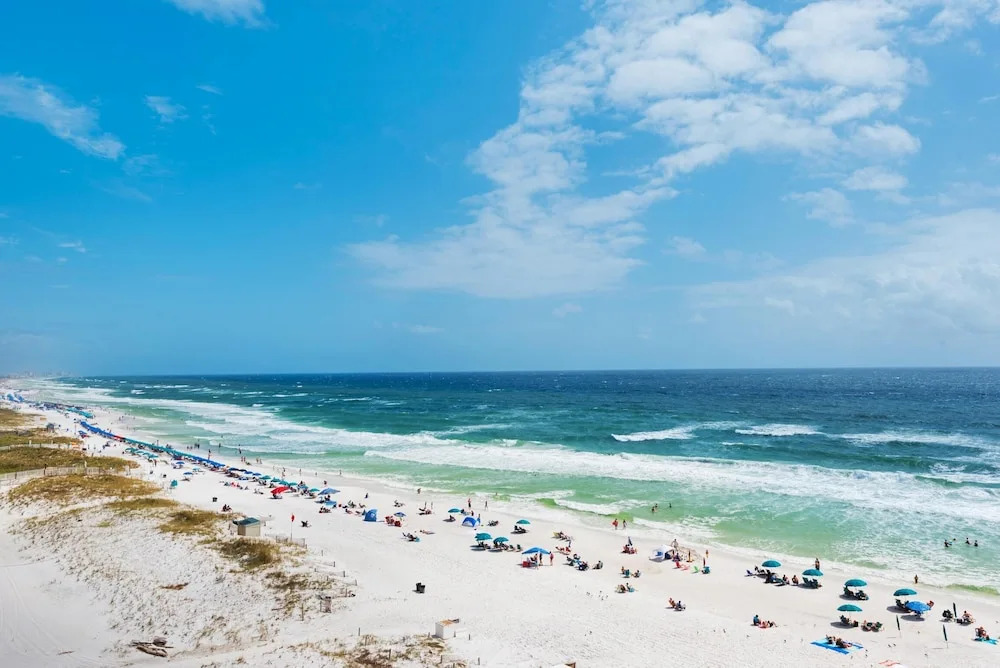 Pelican Beach Resort 801