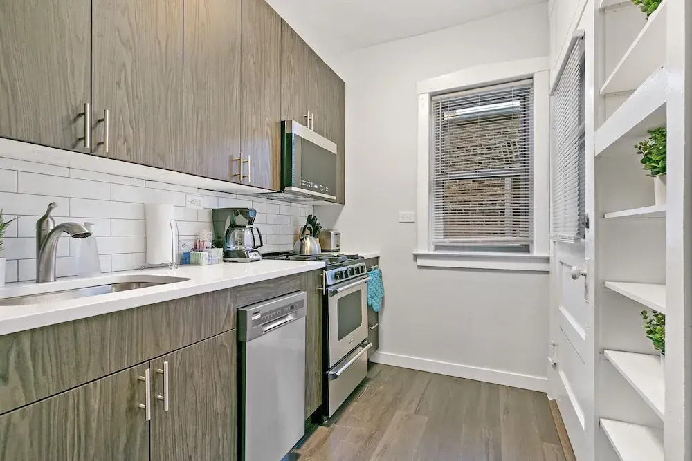 1BR City Comfort - Campbell rep