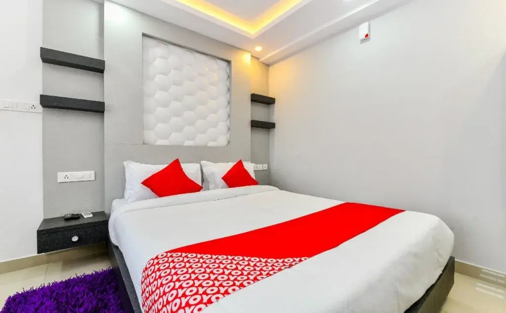 Dreams Hotel By OYO Rooms