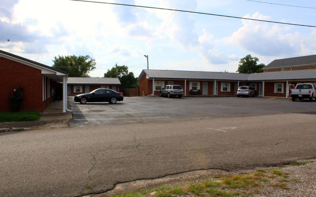 Savannah Motel
