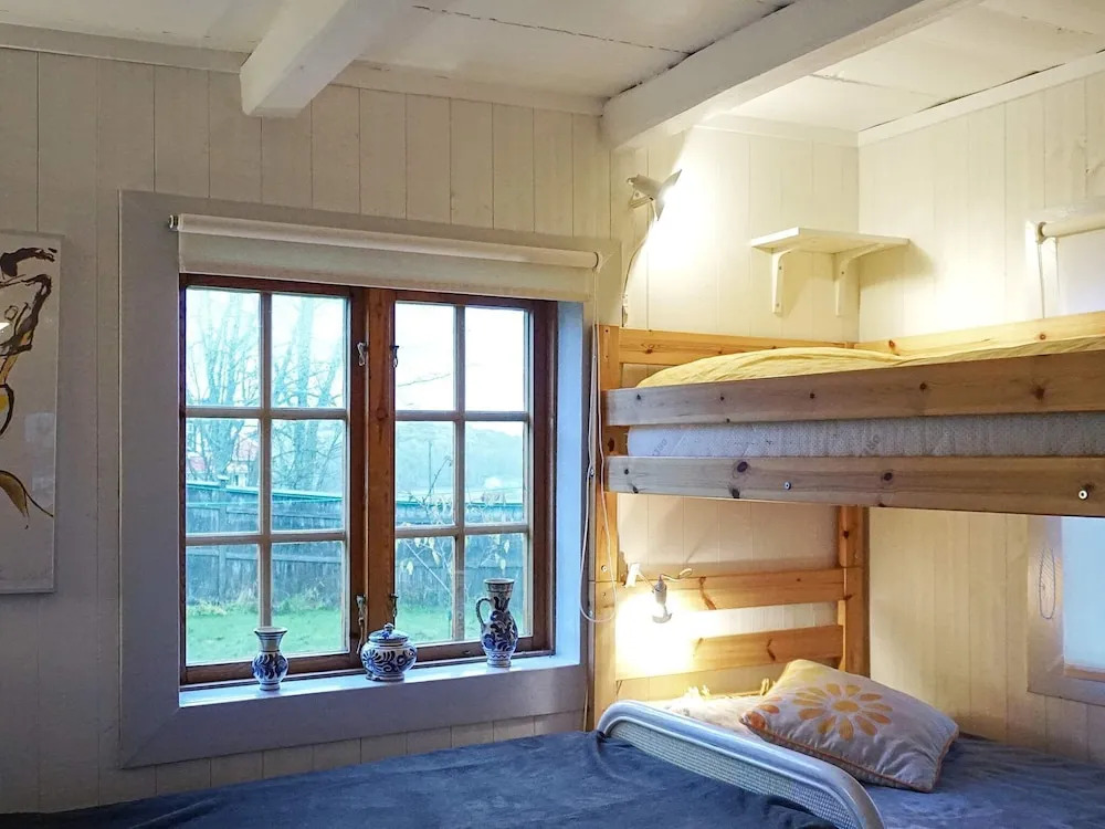 6 Person Holiday Home in Hamburgsund