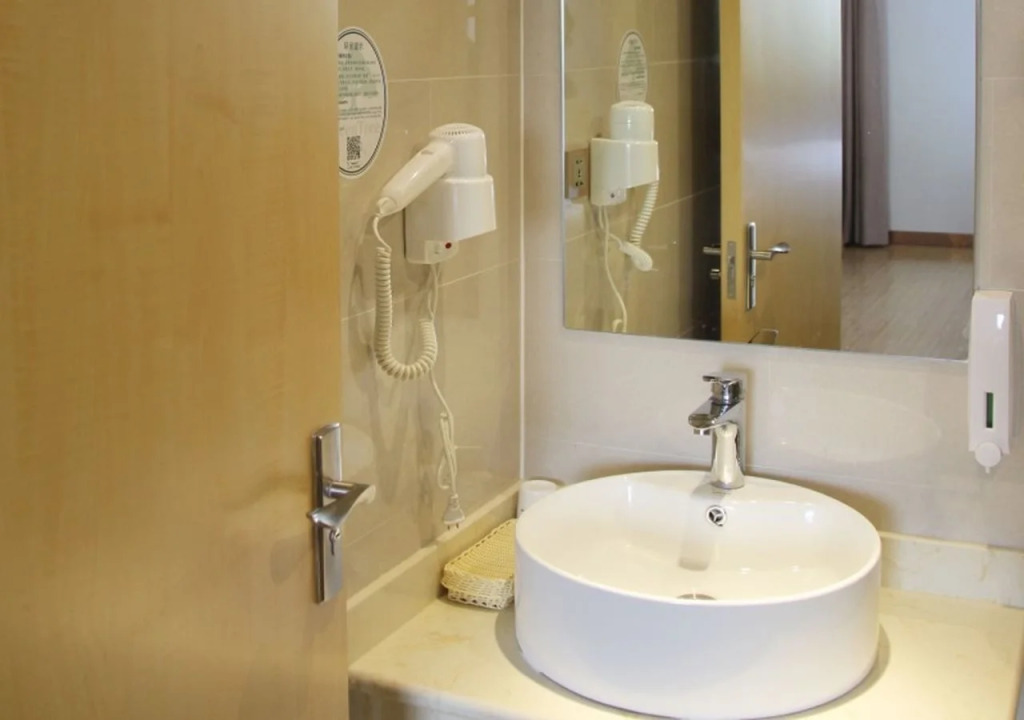 GreenTree Inn Shanghai Minxing Beiqiao Station Express Hotel