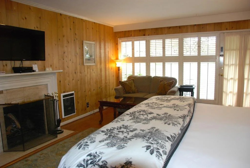 Carmel Garden Inn