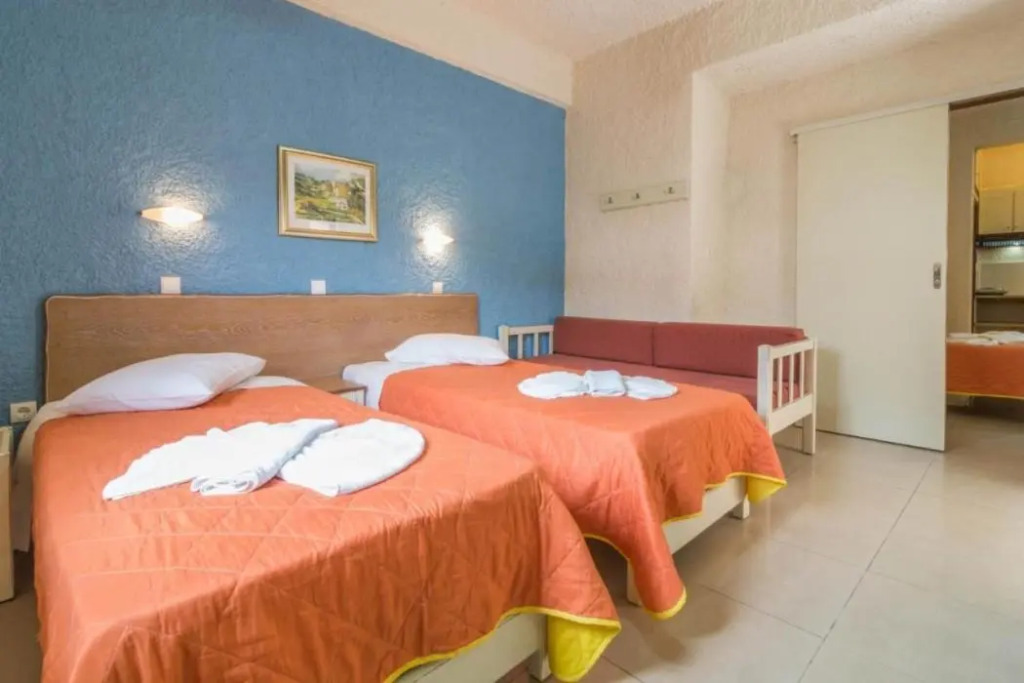 Lito Apartments