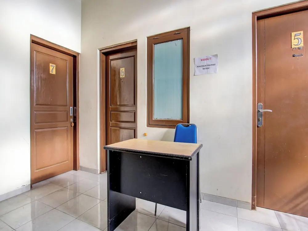 Super OYO 92511 Griya Dias  Syariah
