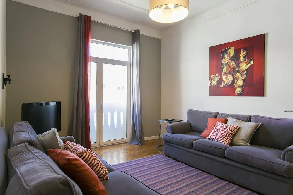 5 Bedroom Apartment near Av Liberdade