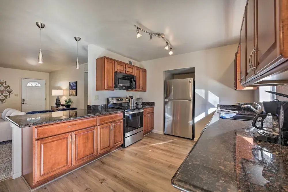 'lakeside Traditions' Arizona Home w/ Game Room!