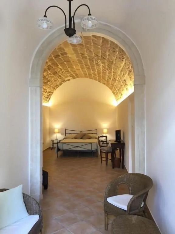 B&B Macrina