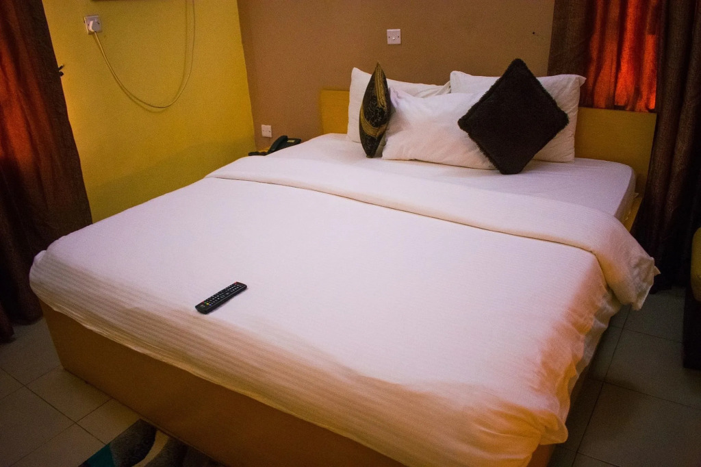 Esporta Suites - Agindingbi