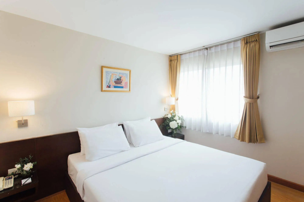 Seasons Siam Hotel