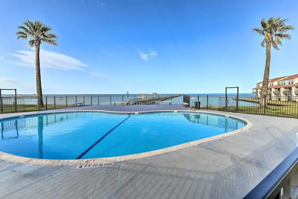 Fish & Swim: Waterfront Rockport Condo w/ Views!