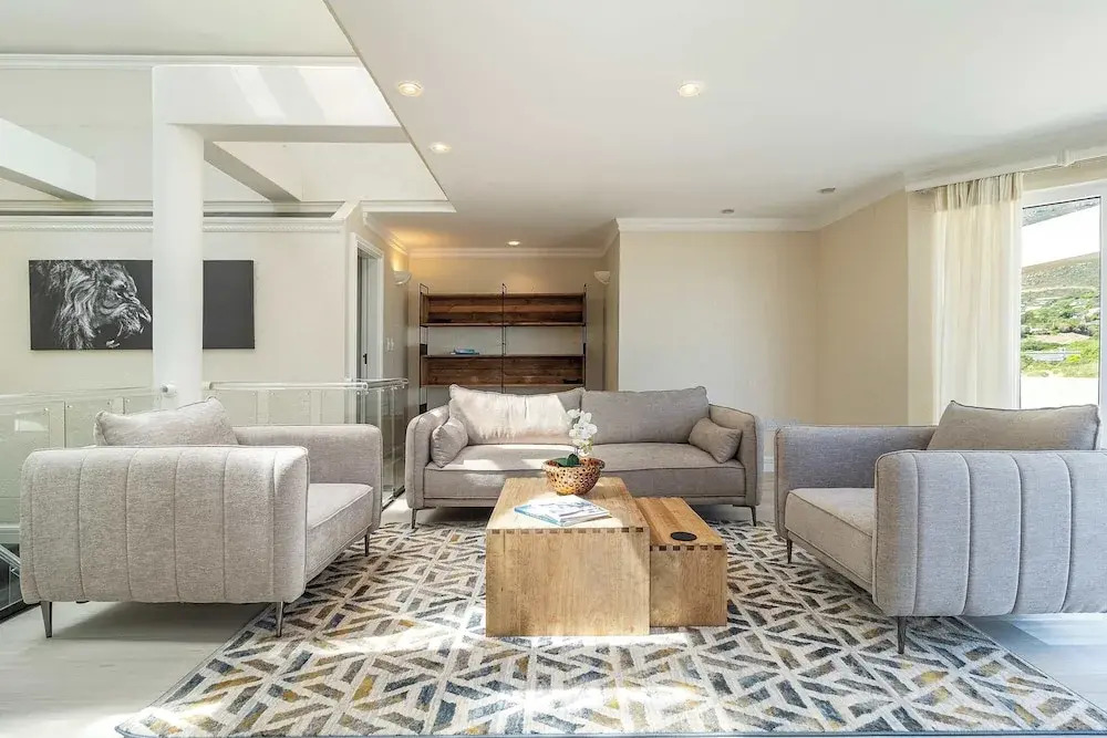 Seaview Villa, Beach Club, HoutBay, Cape Town, South Africa