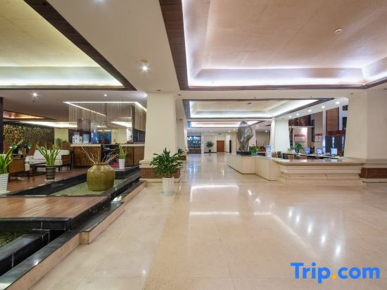 Sanjiang Peninsula Hotel