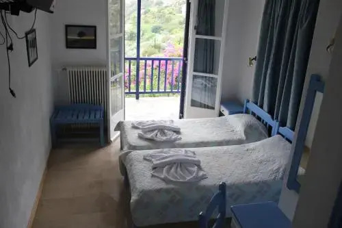 Hotel Kavouris