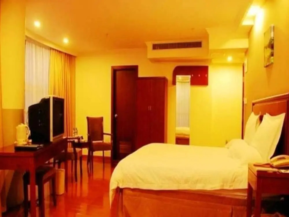 GreenTree Inn ShangHai PuDong New District TangQiao Metro Station Expr