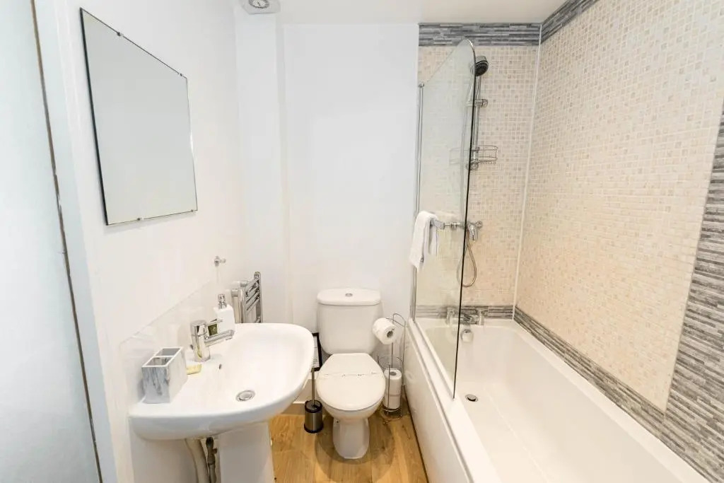 Sleek, Modern and Centrally Located 1bedroom flat with Free WiFi
